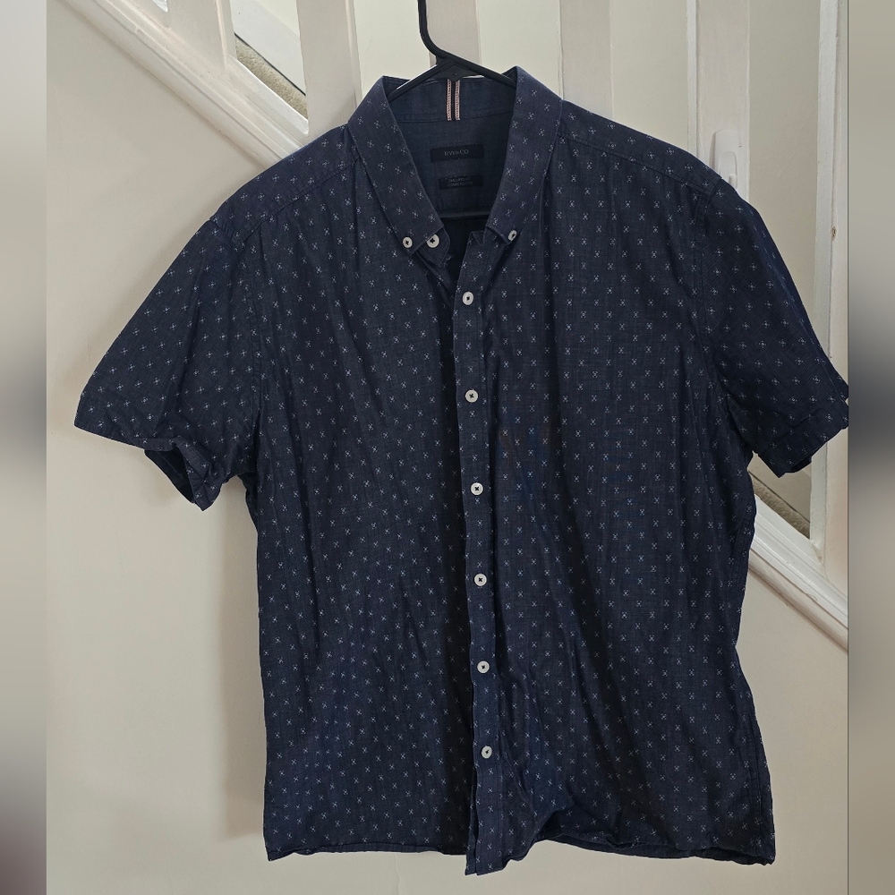 RW&CO Blue Casual Button Down Shirt with Subtle Pattern